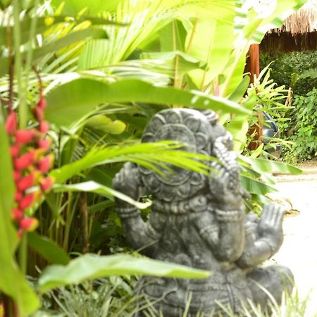 Moksha Surf Yoga Hotel Ubatuba Kültér fotó